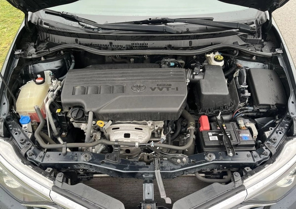 Toyota Auris cena 54200 przebieg: 97551, rok produkcji 2016 z Niemodlin małe 137